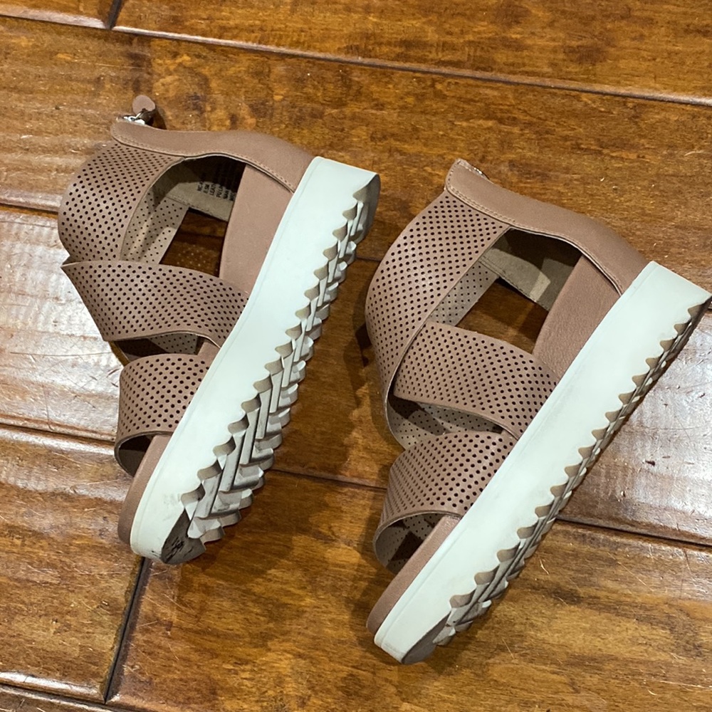 Steven Natural Comfort Modern Leather Sandals